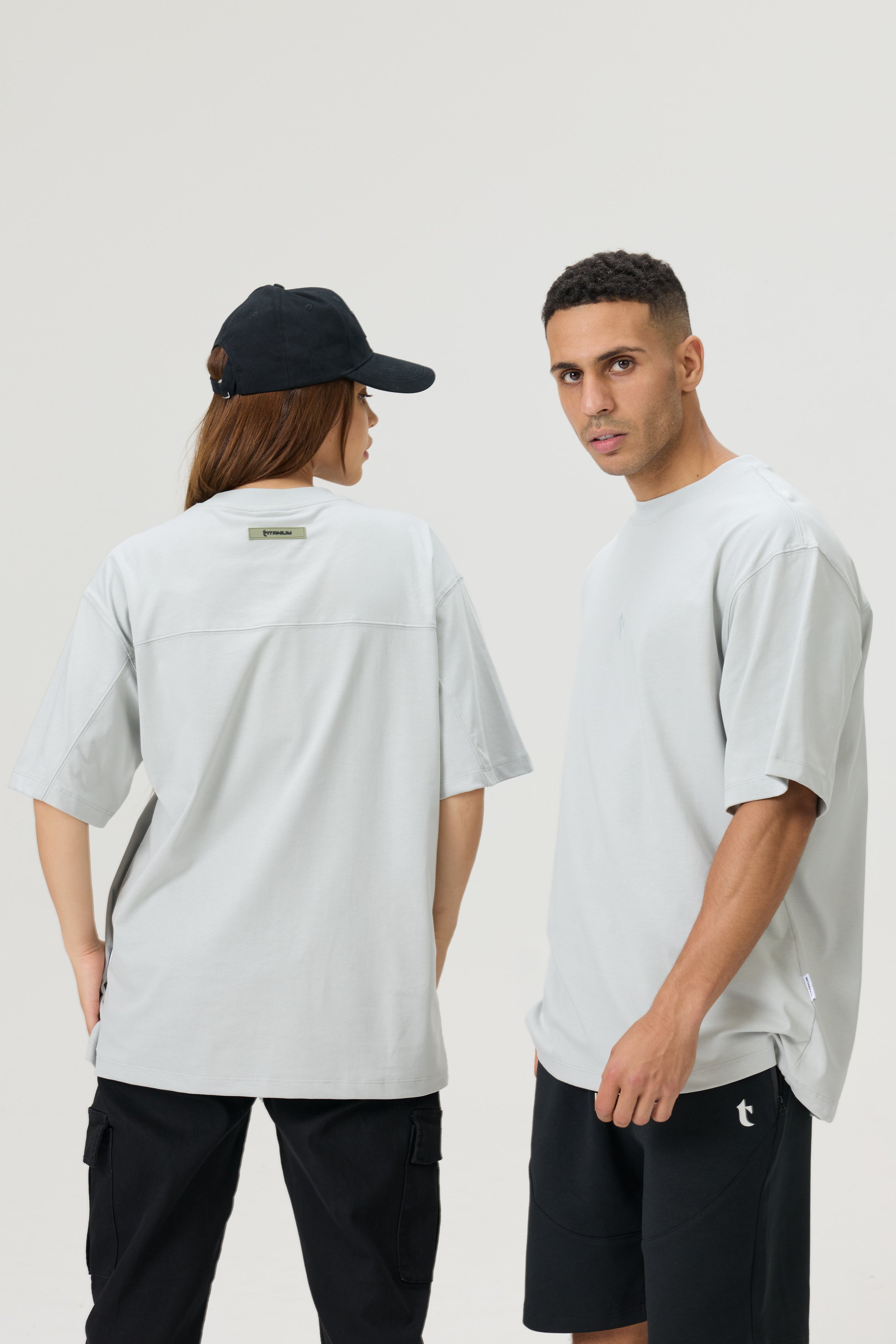 Insignia Box Tee - T-Shirt - Titanium Empire